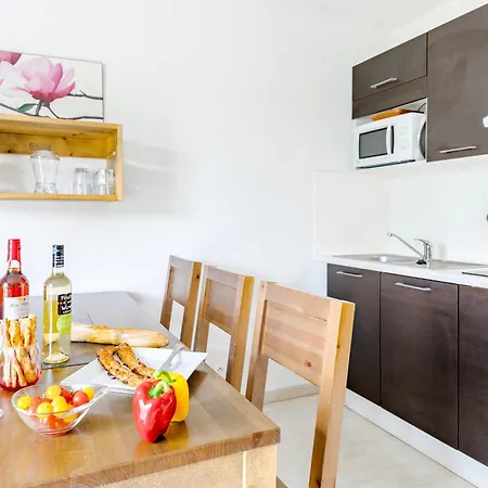 Chic Lakeside Escape Appartement *